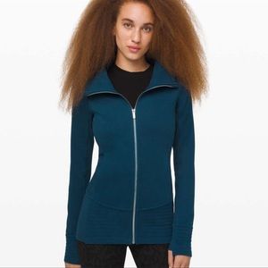 Lululemon radiant teal zip front jacket size 6 night diver